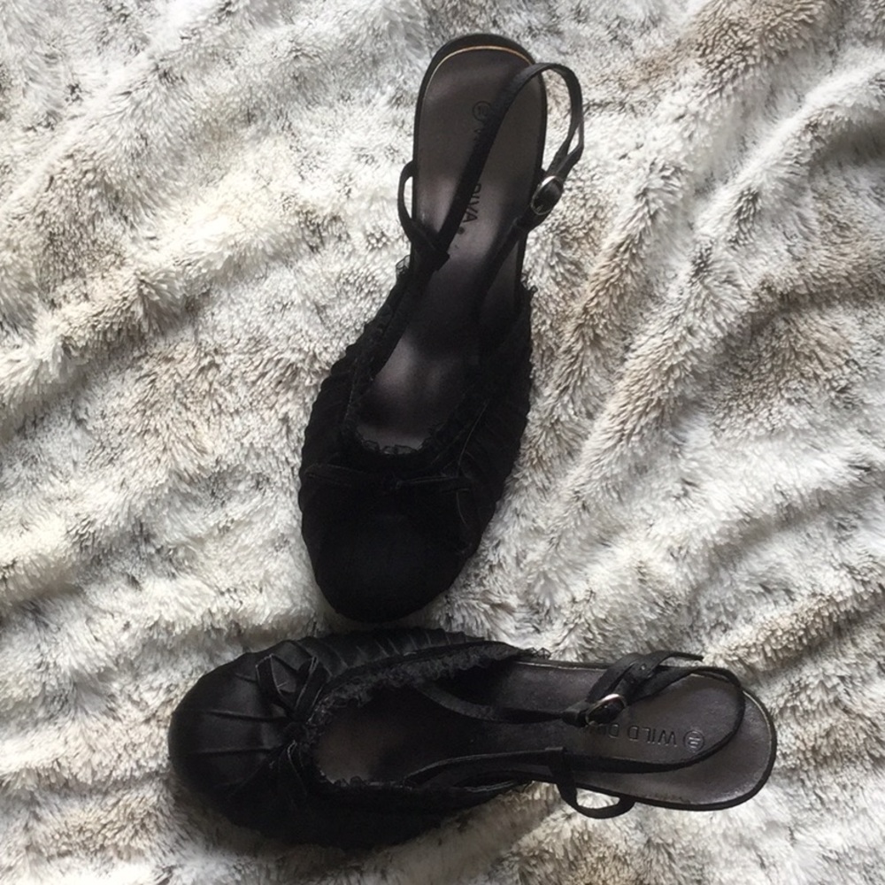 Wild Diva Girl Black Satin Pleated Heel -10